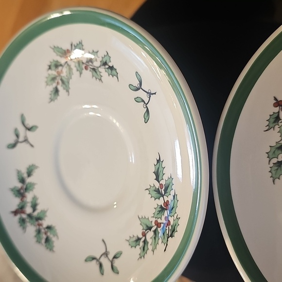Set Of 4 Spode Christmas Tree Saucers/Plates - Picture 4 of 5
